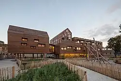 La maison du Val Caron, pôle petite enfance, La Défense