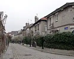 Autres vues de la rue.