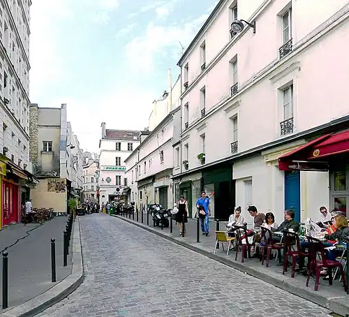 Rue de l'Arbalète vue depuis la rue des Patriarches (2011).
