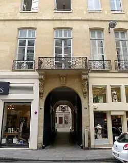 Immeuble des nos&nbsp;25 et 27.