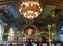 Le Train Bleu, buffet de la gare Paris Lyon.