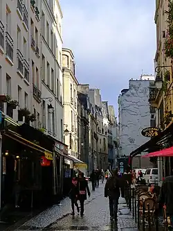 Rue des Lombards à proximité de la rue Saint-Martin.