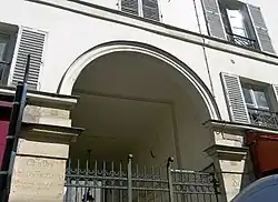 No&nbsp;86, ancienne cour des vieilles Thuilleries.