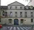 No&nbsp;12 : ancien hôtel de Croisilles.