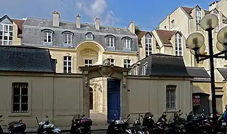 No&nbsp;22, l'hôtel Delisle-Mansart.