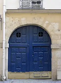 Porte du no&nbsp;14 (inscrit aux M.H.)
