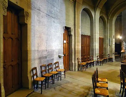 Déambulatoire.