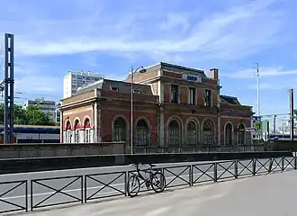 No&nbsp;232 : l'ancienne gare d'Ouest-Ceinture.