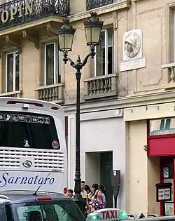 La rue Saint-Honoré au niveau des nos&nbsp;161-163.