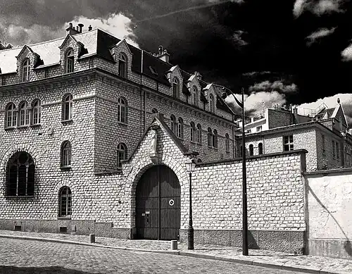 No&nbsp;34 : entrée du carmel de Montmartre.