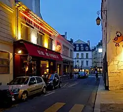 La rue Beautreillis à proximité de la rue Saint-Antoine.