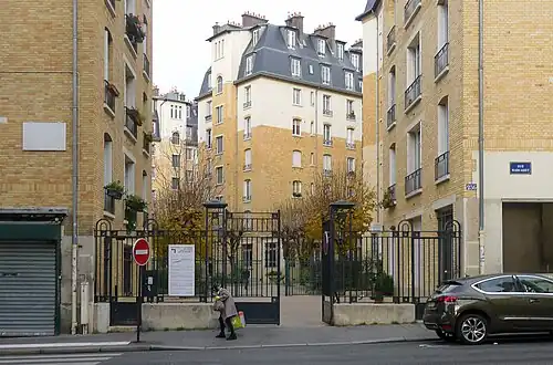 Entrée du no&nbsp;256, rue Marcadet.
