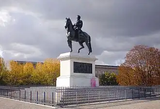 Place du Pont-Neuf, avec la statue équestre d'Henri IV (Paris 1er).