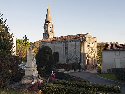 Église du XIIe&nbsp;siècle.