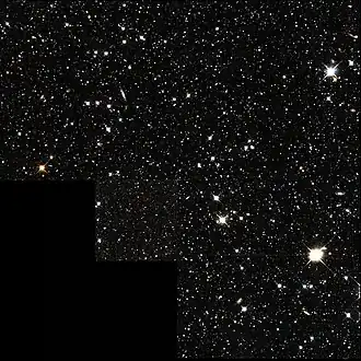 Partie centrale de la galaxie naine du Dragon vue par le télescope spatial Hubble.