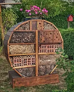 Hôtel à insectes.