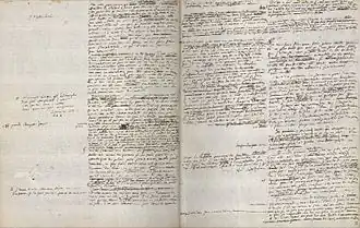 Brouillon autographe. Les pages sont partagées en deux colonnes : à droite le texte, à gauche les ajouts.