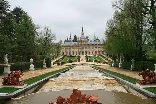 Cascade et allées du palais Royal de La Granja de San Ildefonso