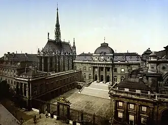 La cour du Mai et la Sainte-Chapelle, Boulevard du Palais (photochrome pris entre 1890 et 1900).