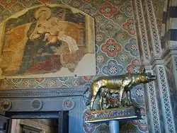 Statue dans le Palazzo Pubblico