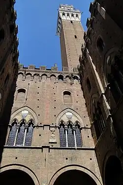 Palazzo Pubblico et la tour de l'horloge