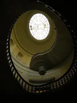 L'escalier monumental.