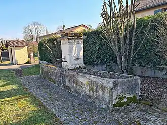Fontaine à double bac.