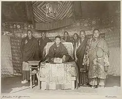 Le panchen-lama et son entourage à Calcutta en 1906.