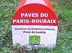 Panneau du pavé de Luchin