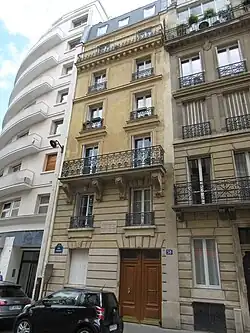 No&nbsp;58 rue Cardinet.