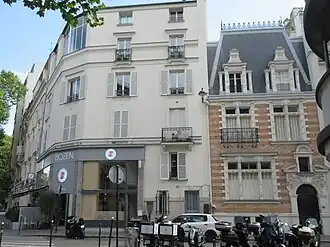 Nos&nbsp;46 et 48 : panneau Histoire de Paris.