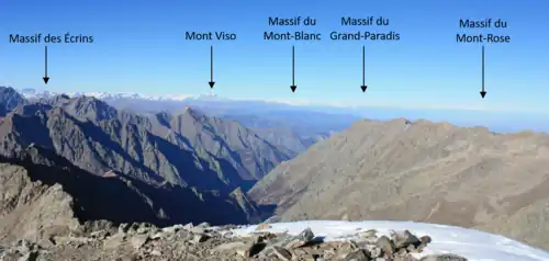 Panorama vers le nord des Alpes, depuis le sommet du mont Clapier.