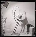 "Fughe ritmiche di luce", ottone lucidato, 1961