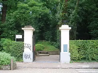 La porte du Parc du Bergoje en face de l'avenue Paul Verheyleweghen