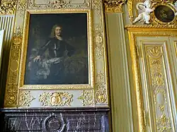 Portrait de militaire du XVIIIe&nbsp;siècle décorant le salon