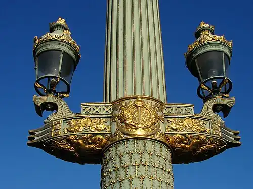 Un lampadaire colonne rostrale, place de la Concorde.