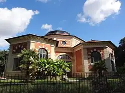 La face sud-ouest de la Rotonde.