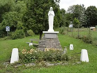 Statue Notre-Dame des Pauvres