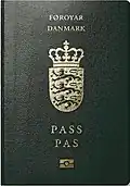 Page de couverture d'un passeport ordinaire des Féroé sans mention de l'UE.