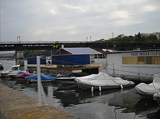 Vue de la passerelle vers Saint-Cloud.