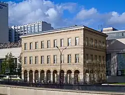 12 quai de la Rapée ancien bâtiment des fourrages de l'armée compris dans le Ministère des finances