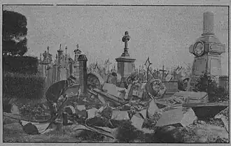 Les ruines du cimetière d'Ypres.