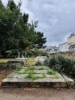 Fosse de Penzance, où 64 décès dus au choléra ont été enregistrés au cours des trois mois de septembre à novembre 1832. À Newlyn, qui se trouvait alors dans la paroisse de Paul, il y en a eu plus de cent.