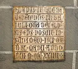 et de la deuxième pierre : LAPIS II (1324).