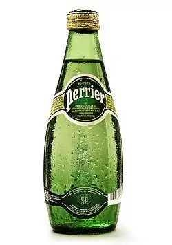 Bouteille de Perrier.