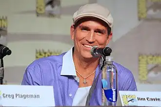 Jim Caviezel interprète John Reese.