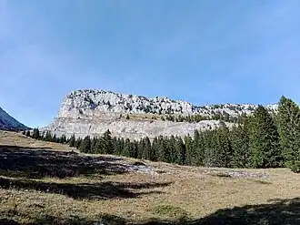 Le Petit Bargy vu depuis la croix de La Cha.