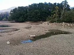 La Meuse en chômage en 2017, à la hauteur des îles de Godinne.