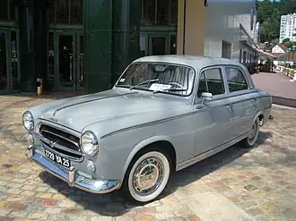Peugeot 403
