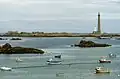Le phare de l'île Vierge .